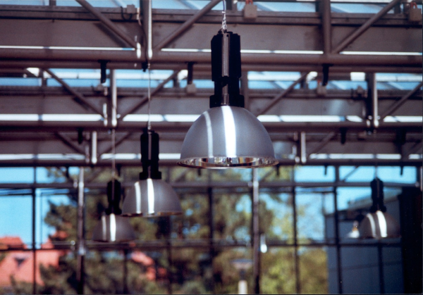 Facility Overhead Cleaning